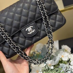 Túi Chanel Classic Flap Bag Medium Siêu Cấp Màu Đen 25cm (2)