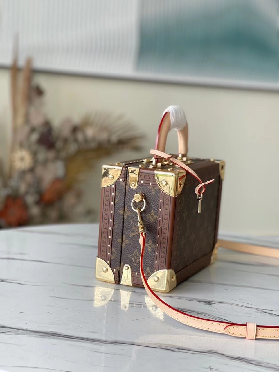 Túi Dạng Hộp Louis Vuitton LV Valisette Tresor Monogram 22.5x14.5x11 (7) Túi Dạng Hộp Louis Vuitton LV Valisette Tresor Monogram 22.5x14.5x11 (2)