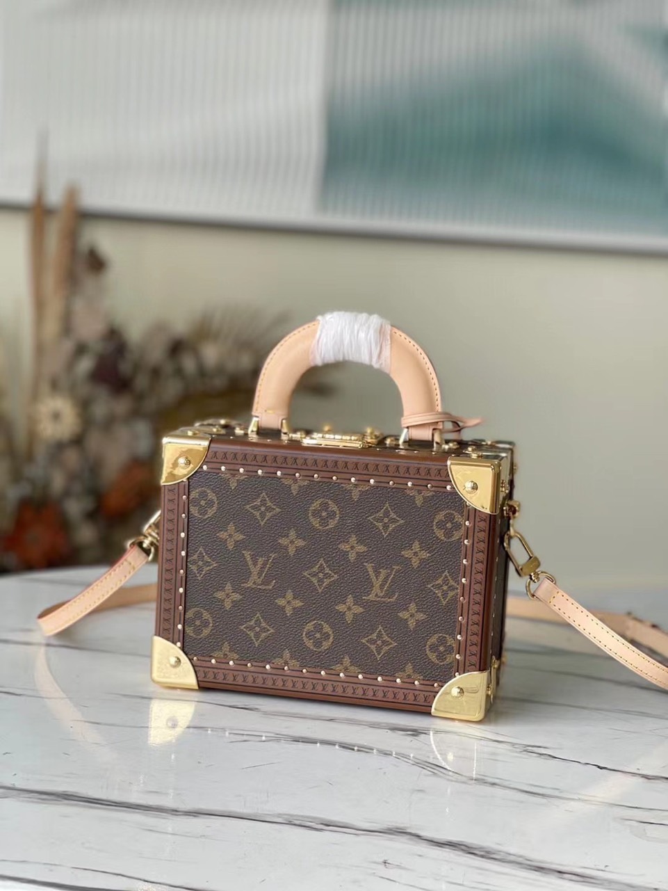 Túi Dạng Hộp Louis Vuitton LV Valisette Tresor Monogram 22.5x14.5x11 (9) Túi Dạng Hộp Louis Vuitton LV Valisette Tresor Monogram 22.5x14.5x11 (2)