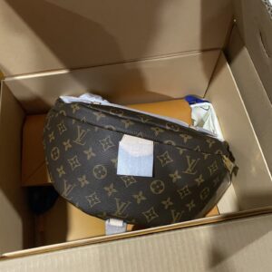 Túi Louis Vuitton LV Discovery Bumbag Đeo Hông Siêu Cấp 40x25cm (2)