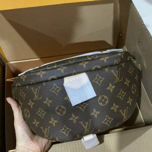 Túi Louis Vuitton LV Discovery Bumbag Đeo Hông Siêu Cấp 40x25cm (2)