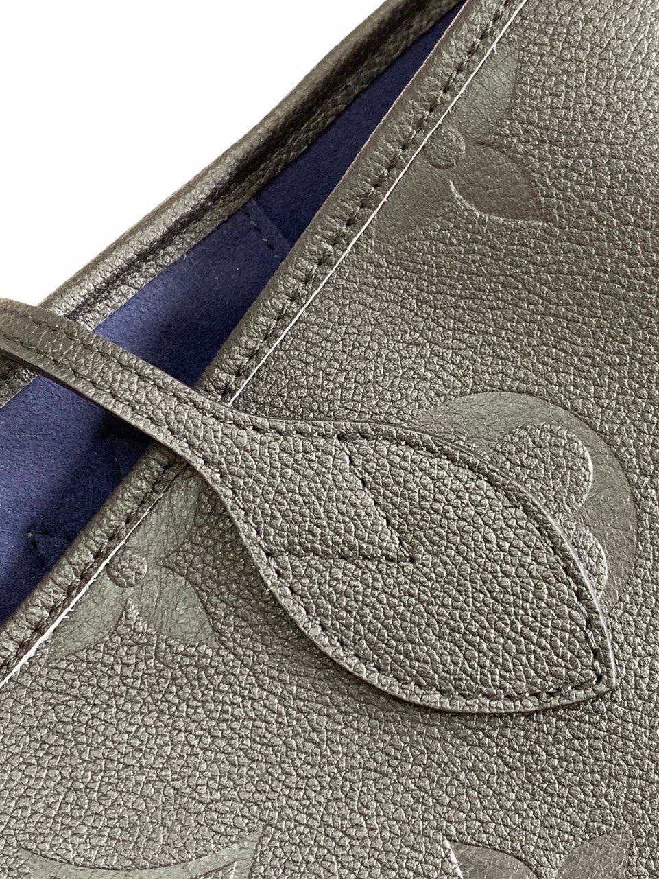 Túi Louis Vuitton LV Never Full Họa Tiết Monogram Rep 11 Cao Cấp 32x29x17cm (5) Túi Louis Vuitton LV Never Full Họa Tiết Monogram Rep 11 Cao Cấp 32x29x17cm (2)