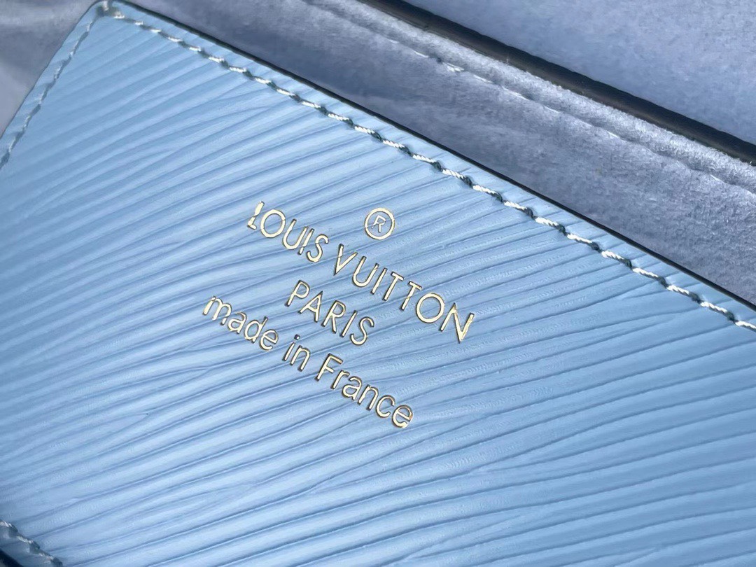 Túi Louis Vuitton LV Twist Nữ Màu Xanh Khóa Vàng Replica 11 24cm (2) Túi Louis Vuitton LV Twist Nữ Màu Xanh Khóa Vàng Replica 11 24cm (2)