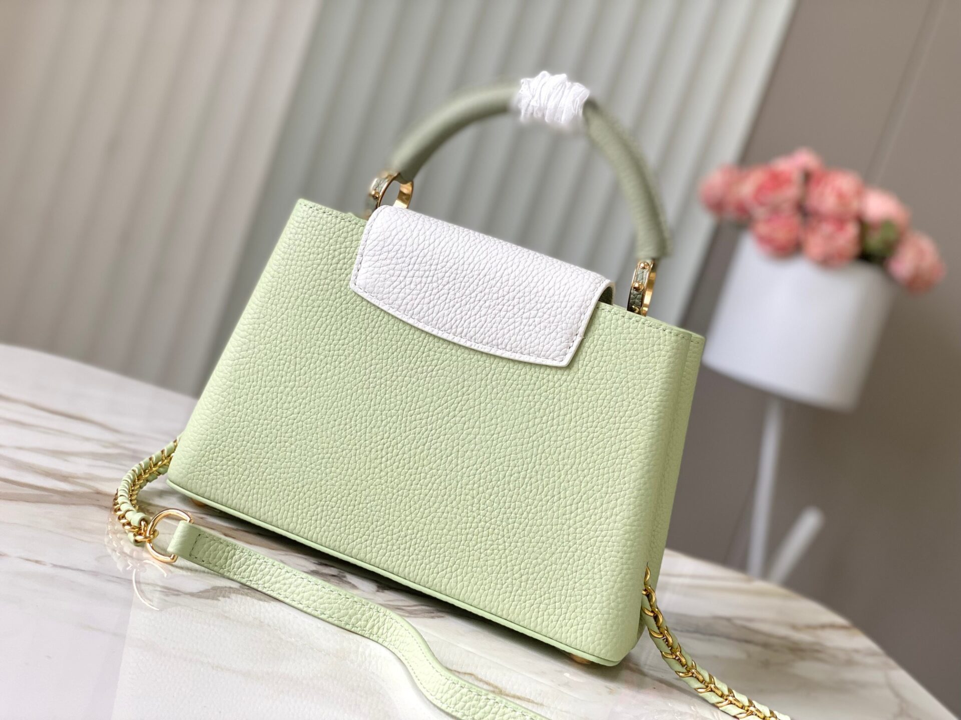 Túi Nữ Louis Vuitton LV Capucines BB Replica 11 Cao Cấp 27x18x9cm (3) Túi Nữ Louis Vuitton LV Capucines BB Replica 11 Cao Cấp 27x18x9cm (1)