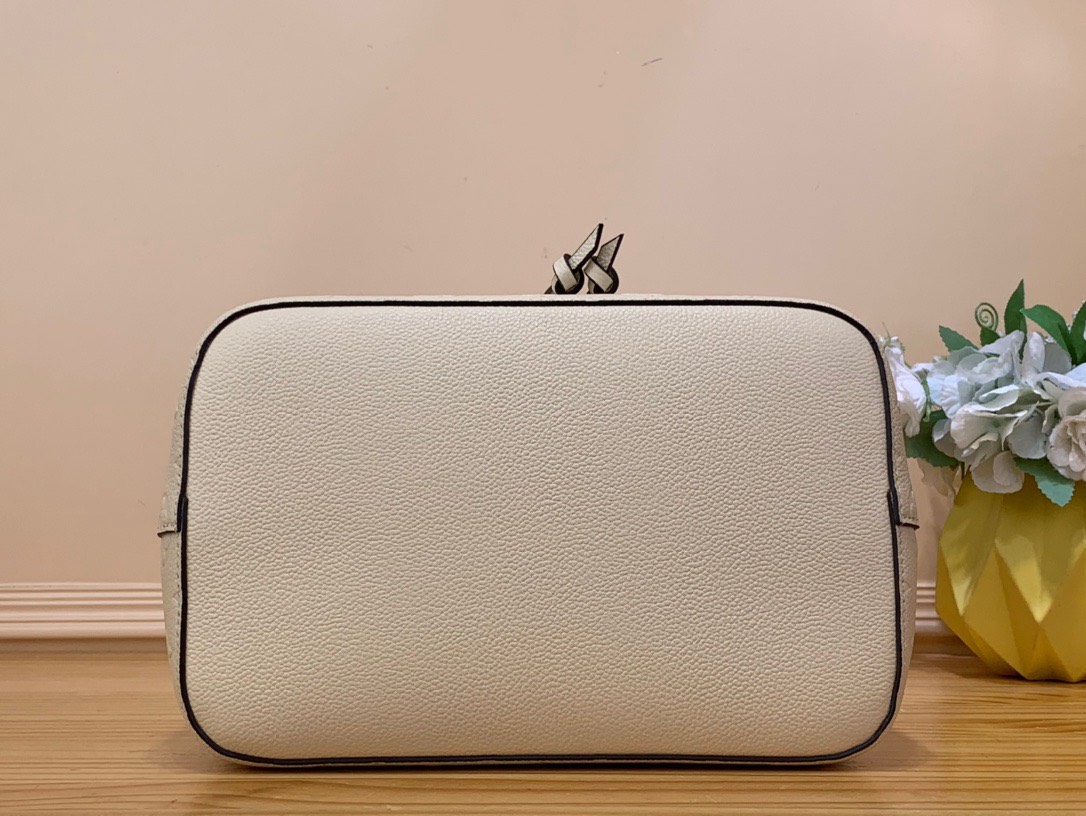 Túi Nữ Louis Vuitton LV Neonoe Họa Tiết Monogram Replica 11 26x26x17 (7) Túi Nữ Louis Vuitton LV Neonoe Họa Tiết Monogram Replica 11 26x26x17 (2)