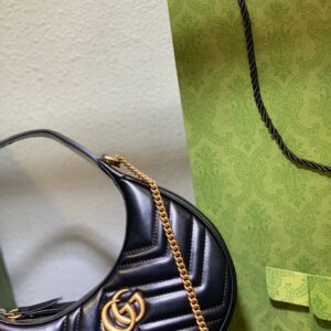 Túi Xách Cao Cấp Gucci GG Marmont Half Moon Màu Đen 24cm (2)