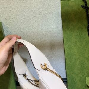 Túi Xách Cao Cấp Gucci GG Marmont Half Moon Màu Trắng 24cm (2)