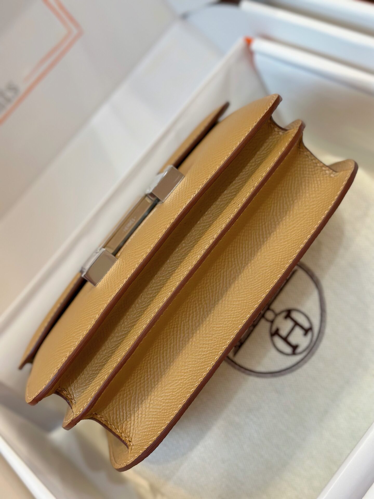 Túi Xách Hermes Constance Replica 11 Cao Cấp Nữ Đeo Chéo 19cm (3) Túi Xách Hermes Constance Replica 11 Cao Cấp Nữ Đeo Chéo 19cm (2)