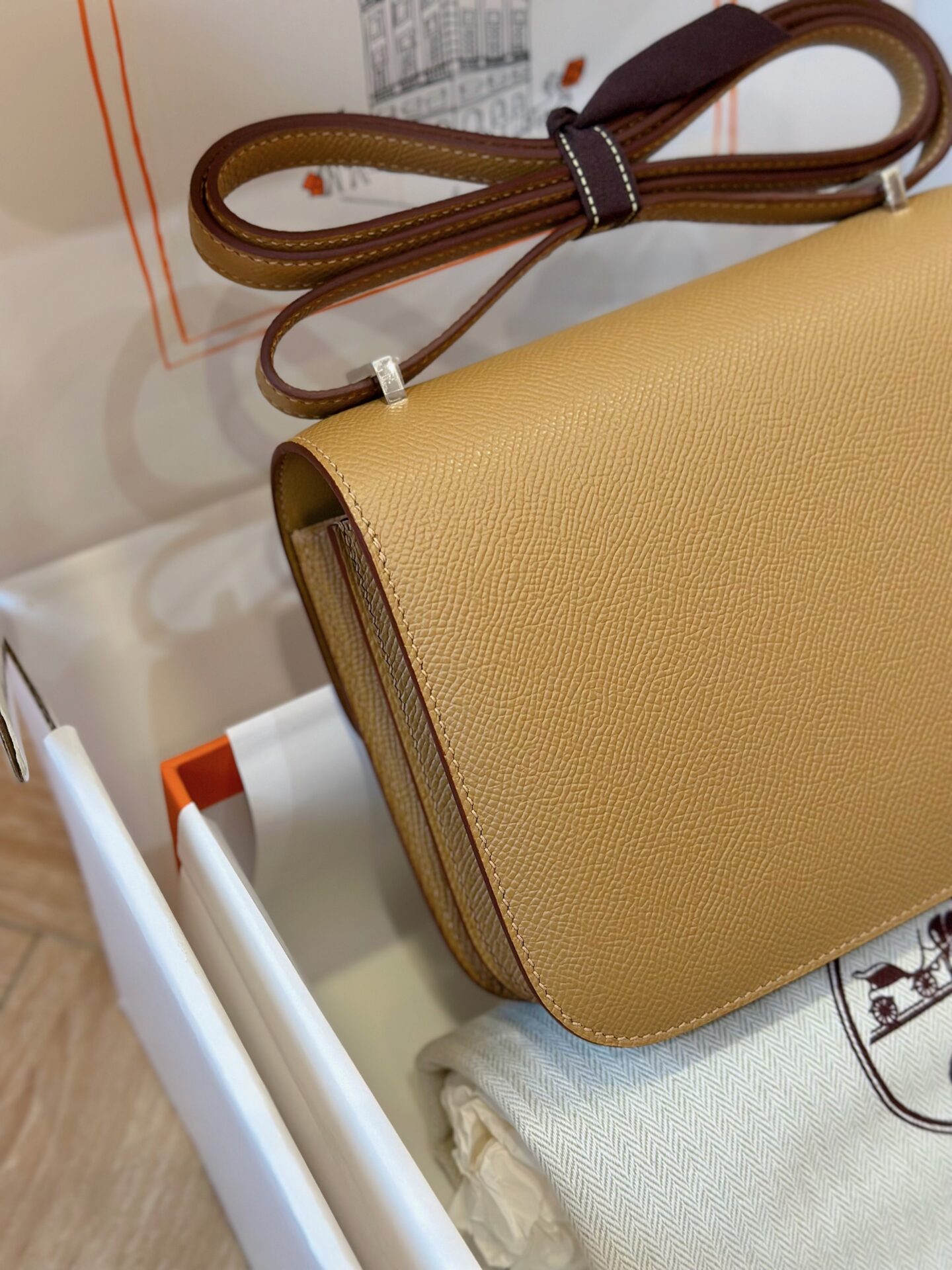 Túi Xách Hermes Constance Replica 11 Cao Cấp Nữ Đeo Chéo 19cm (4) Túi Xách Hermes Constance Replica 11 Cao Cấp Nữ Đeo Chéo 19cm (2)