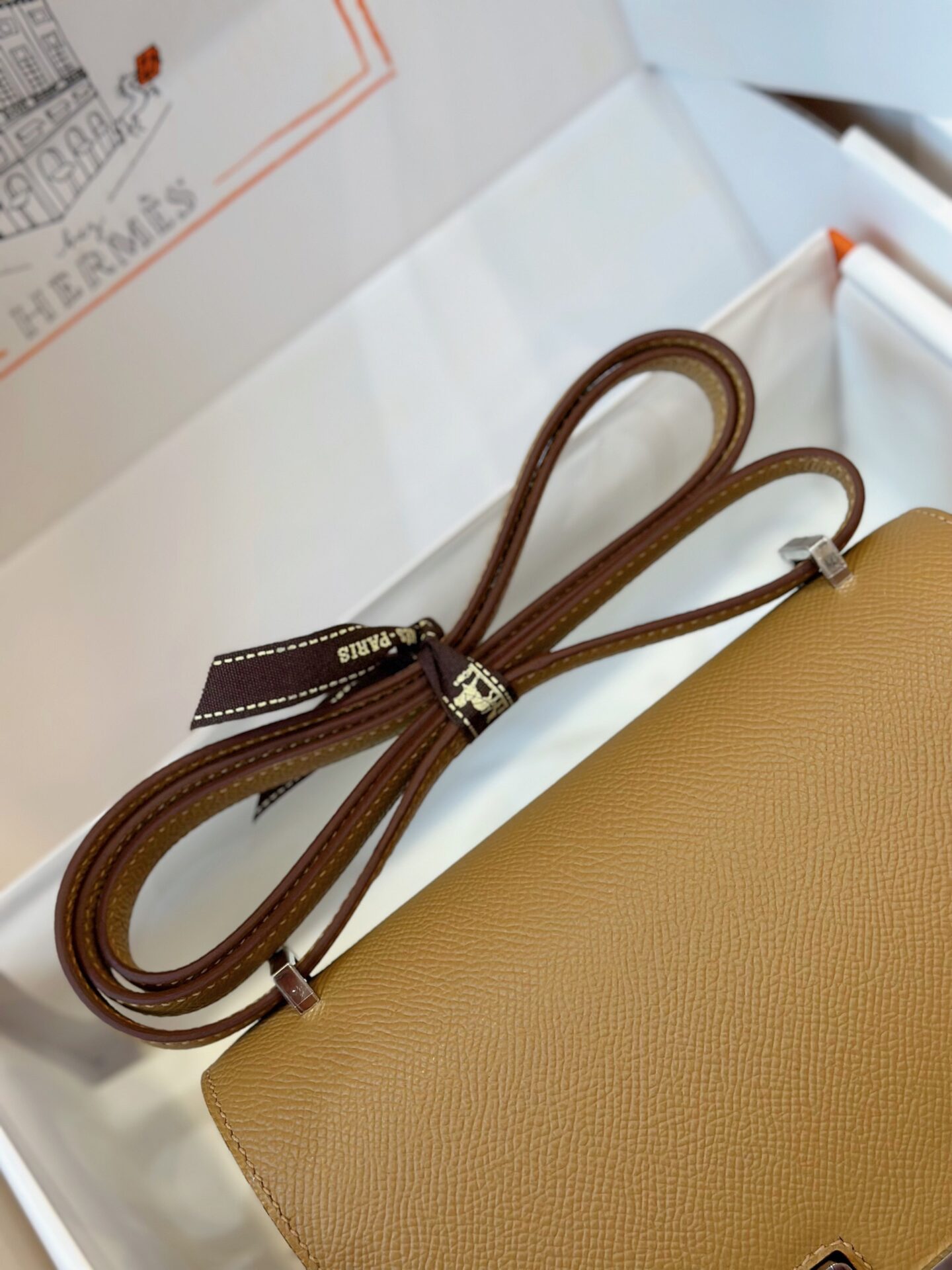 Túi Xách Hermes Constance Replica 11 Cao Cấp Nữ Đeo Chéo 19cm (7) Túi Xách Hermes Constance Replica 11 Cao Cấp Nữ Đeo Chéo 19cm (2)