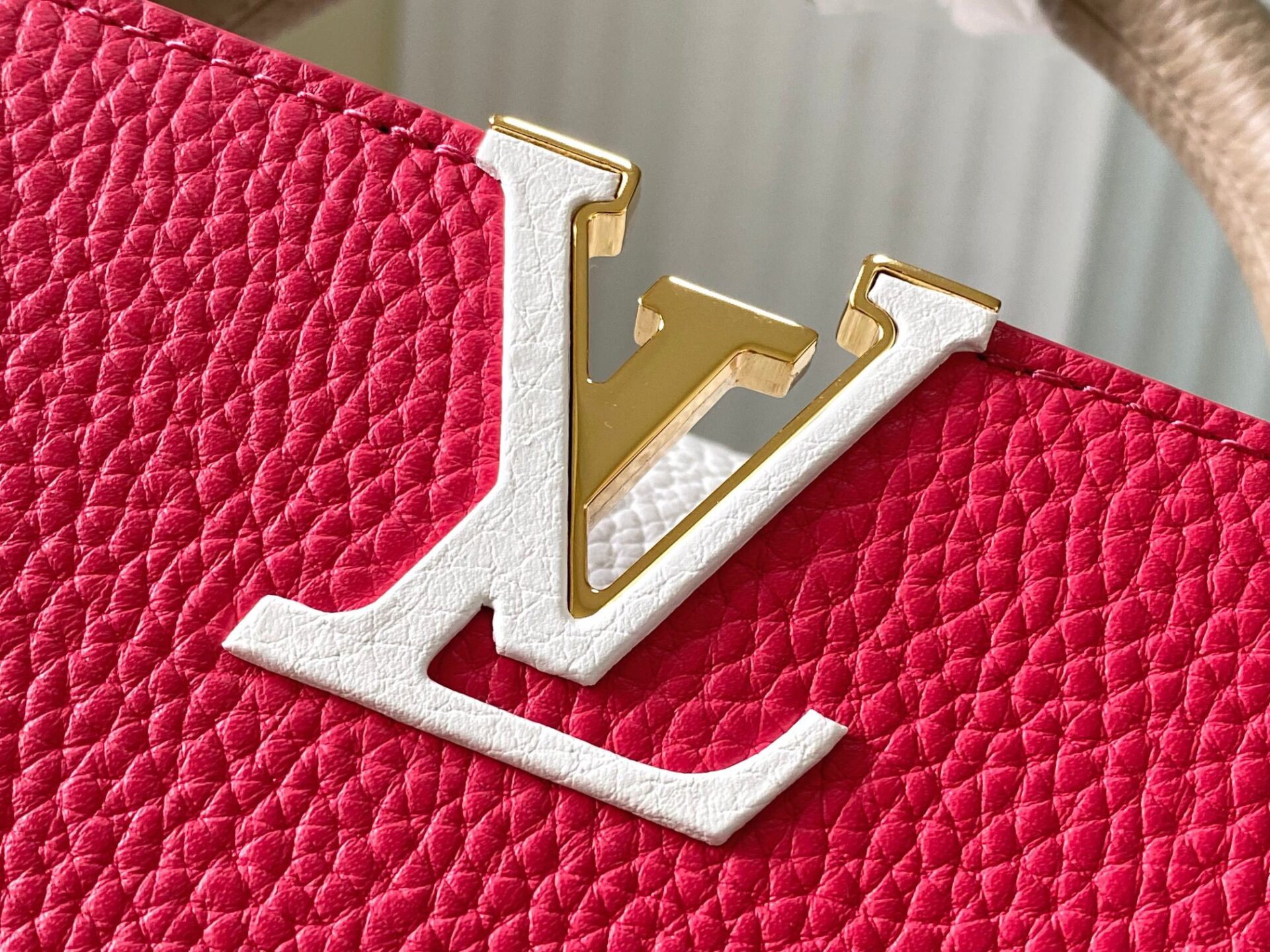 Túi Xách Louis Vuitton LV Capucines BB Replica 11 Cao Cấp Màu Đỏ 27x18x9cm (6) Túi Xách Louis Vuitton LV Capucines BB Replica 11 Cao Cấp Màu Đỏ 27x18x9cm (2)