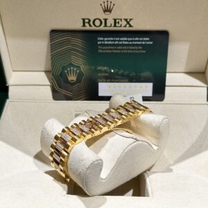 Rolex DateJust Nữ Bọc Vàng 18K Độ Kim Cương Moissanite 31mm (3)