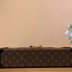 Túi Dạng Hộp Louis Vuitton LV Petite Malle Họa Tiết Monogram Rep 11 27x12x6 (2)