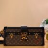 Túi Dạng Hộp Louis Vuitton LV Petite Malle Họa Tiết Monogram Rep 11 27x12x6 (2)