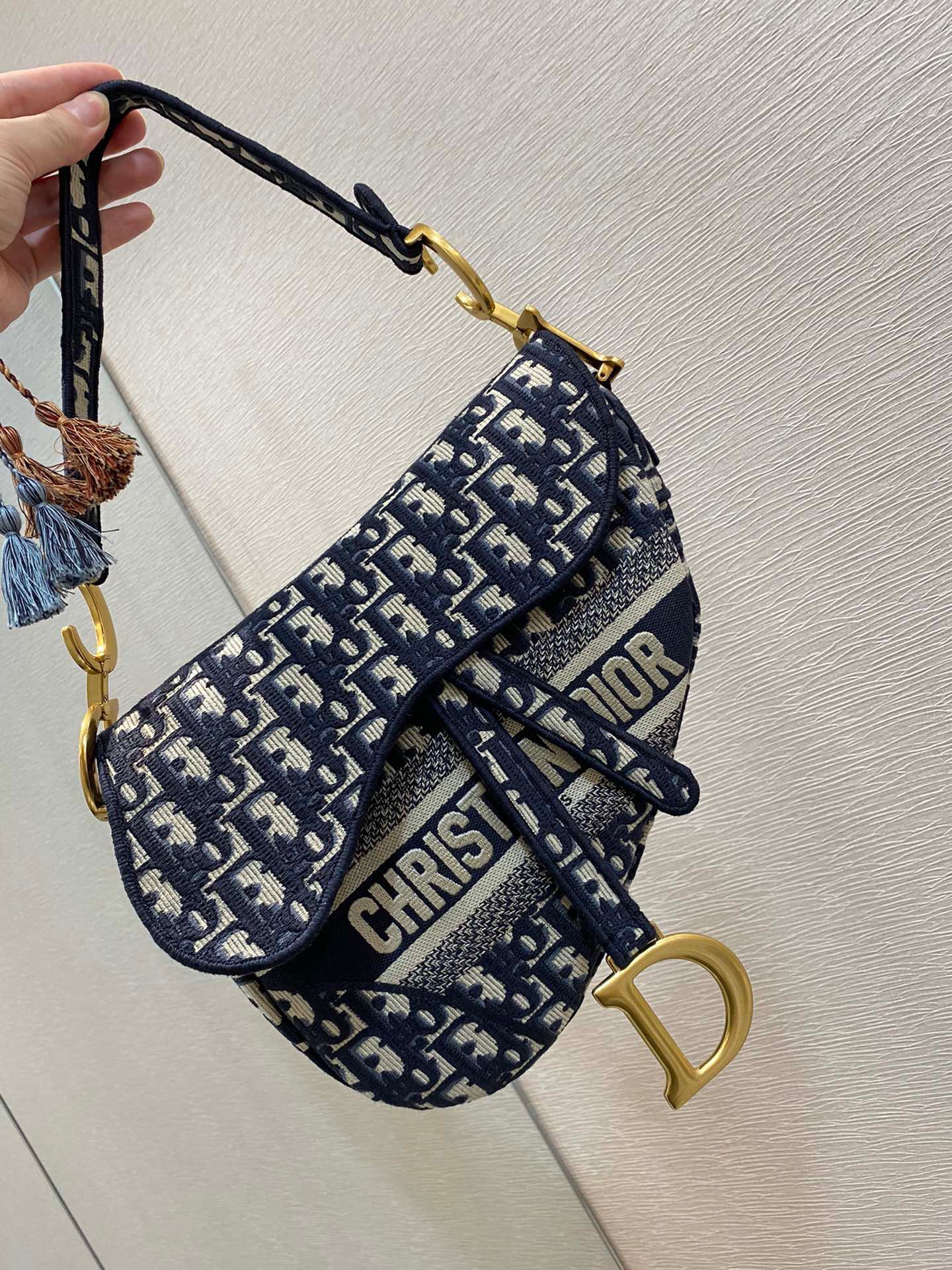 Túi Dior Saddle Yên Ngựa Họa Tiết Dior Canvas Rep 11 Cao Cấp 25x20x6 (7) Túi Dior Saddle Yên Ngựa Họa Tiết Dior Canvas Rep 11 Cao Cấp 25x20x6 (2)