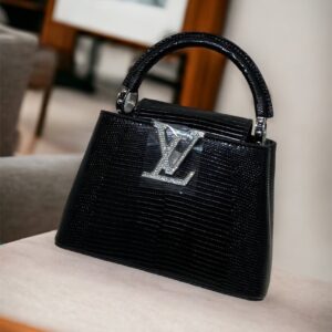 Túi Louis Vuitton LV Capucines Da Kì Nhông Like Auth Màu Đen 21cm (2)