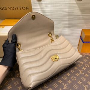 Túi Louis Vuitton LV New Wave Like Auth Cao Cấp Da Bò 24x14x9cm (2)