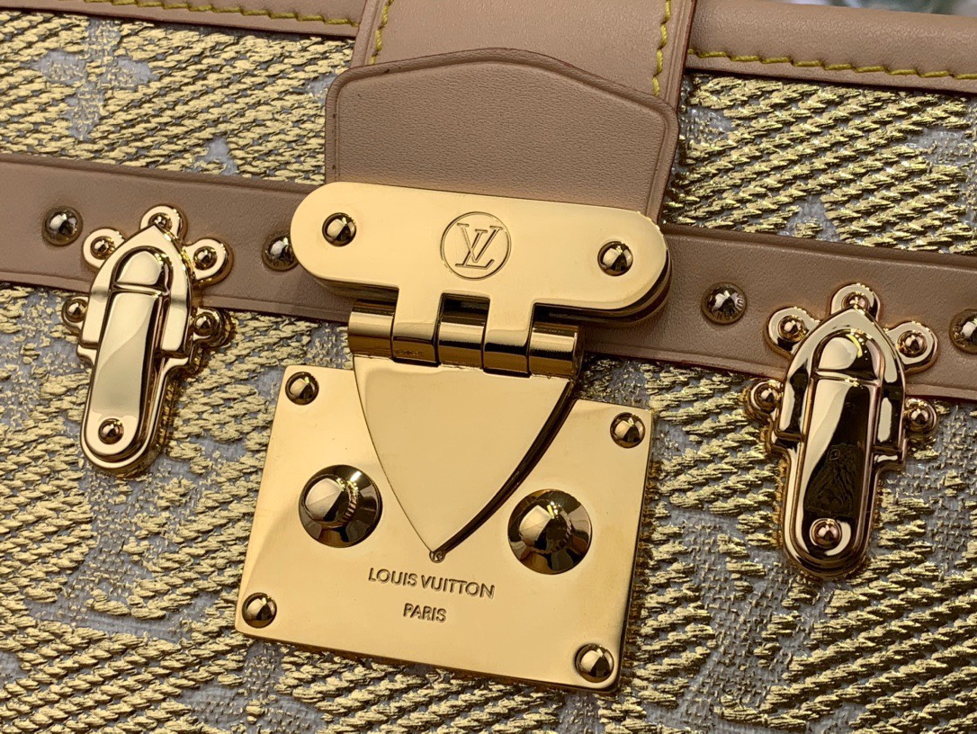 Túi Louis Vuitton LV Petite Họa Tiết Hoa Mono Replica 11 Cao Cấp 27x18x9cm (6) Túi Louis Vuitton LV Petite Họa Tiết Hoa Mono Replica 11 Cao Cấp 27x18x9cm (2)