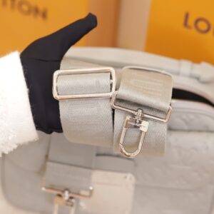 Túi Siêu Cấp Louis Vuitton LV Slock Taurillon Màu Trắng 22x18x8cm (1)