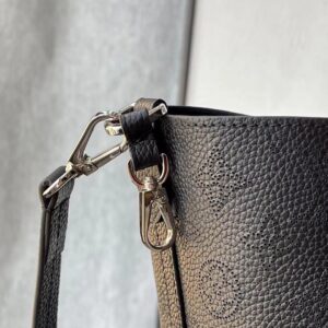 Túi Siêu Cấp Nữ Louis Vuitton LV Blossom Họa Tiết Monogram Màu Đen 20x20x12 (1)