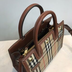 Túi Xách Burberry Vintage Replica 11 Nữ Họa Tiết Kẻ Logo 26×13 (2)