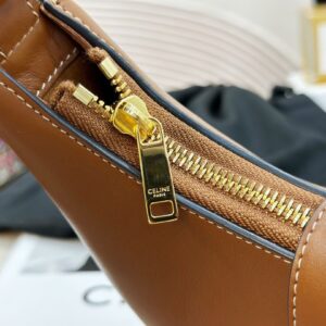Túi Xách Celine Triomphe Chất Da Bê Replica 11 Màu Nâu 23x14x7cm (2)