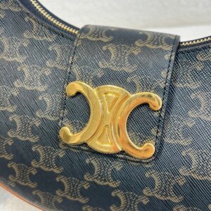 Túi Xách Celine Triomphe Rep 11 Họa Tiết Monogram Khóa Vàng 23x14x7cm (2)