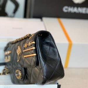 Túi Xách Chanel Charm Replica 11 Cao Cấp Màu Đen 22cm (2)