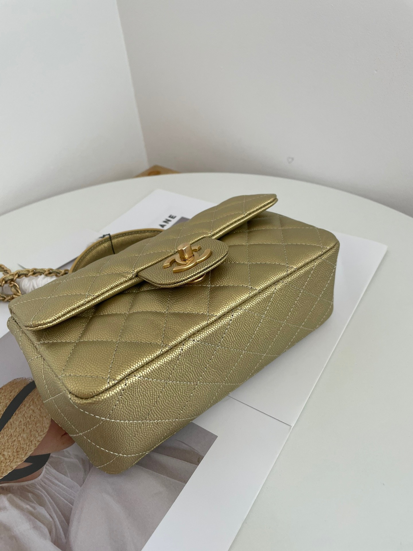 Túi Xách Chanel Handle Bag Mini Màu Vàng Replica 11 Cao Cấp 20cm (6) Túi Xách Chanel Handle Bag Mini Màu Vàng Replica 11 Cao Cấp 20cm (2)