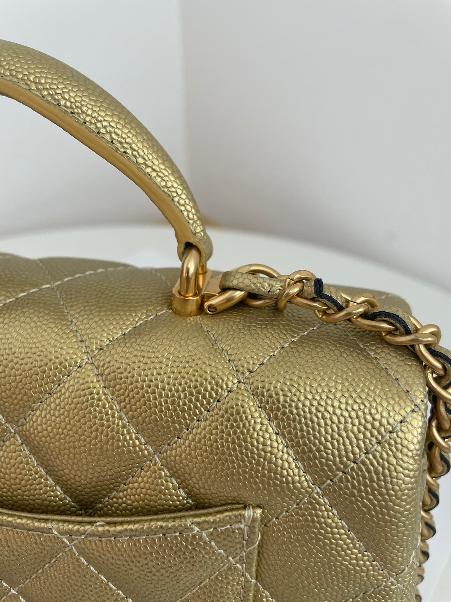 Túi Xách Chanel Handle Bag Mini Màu Vàng Replica 11 Cao Cấp 20cm (9) Túi Xách Chanel Handle Bag Mini Màu Vàng Replica 11 Cao Cấp 20cm (2)