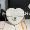Túi Xách Chanel Ohanel 22ss Hình Trái Tim Màu Trắng 16.5x18x6 (2)