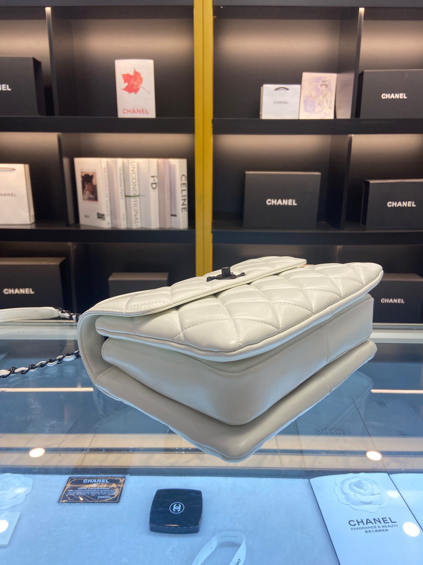 Túi Xách Chanel Trendy Replica 11 Cao Cấp Màu Trắng 25cm (7) Túi Xách Chanel Trendy Replica 11 Cao Cấp Màu Trắng 25cm (2)