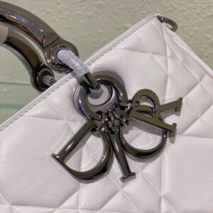 Túi Xách Dior Lady Replica 11 Cao Cấp Nữ Màu Trắng 24cm (1)