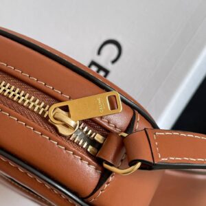 Túi Xách Hàng Hiệu Celine Mini Hình Bầu Dục Màu Nâu 16x12 (2)