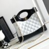 Túi Xách Hàng Hiệu Chanel 31 Bag Nữ Màu Trắng 22x23x5 (2)