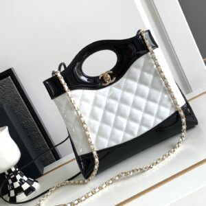 Túi Xách Hàng Hiệu Chanel 31 Bag Nữ Màu Trắng 22x23x5 (2)