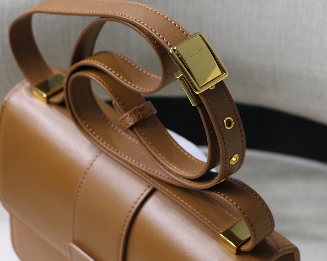 Túi Xách Hàng Hiệu Dior 30 Montaigne Replica 11 Nữ Màu Nâu 24x17x8cm (6) Túi Xách Hàng Hiệu Dior 30 Montaigne Replica 11 Nữ Màu Nâu 24x17x8cm (2)