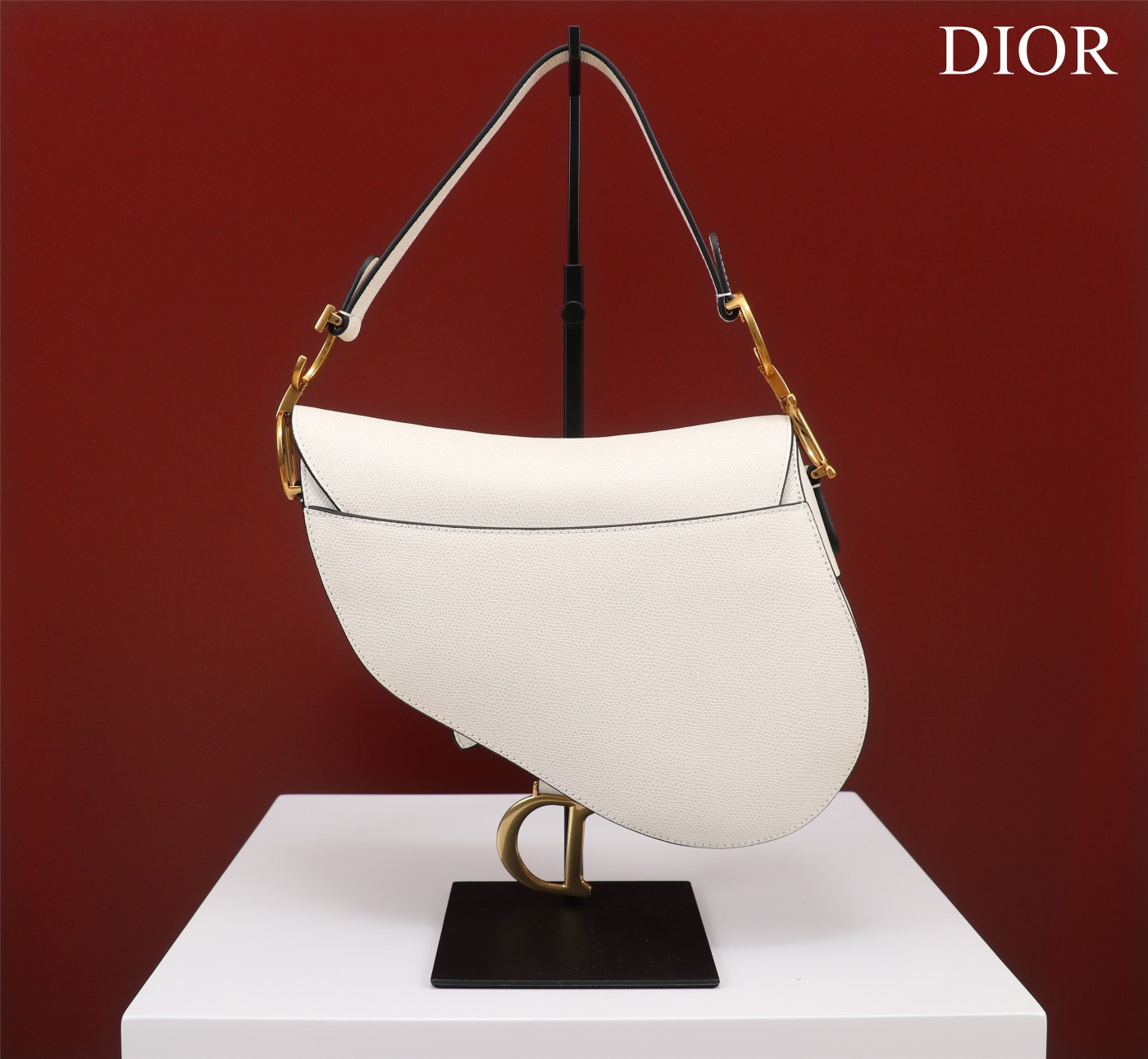 Túi Xách Hàng Hiệu Dior Saddle Yên Ngựa Nữ Màu Đen 25x20x6 (4) Túi Xách Hàng Hiệu Dior Saddle Yên Ngựa Nữ Màu Đen 25x20x6 (2)