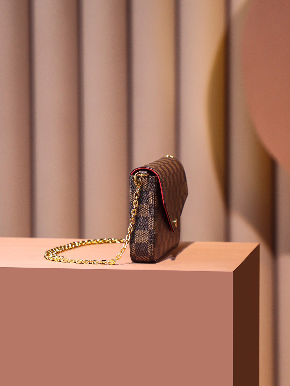 Túi Xách Louis Vuitton LV Felicie Pochette Họa Tiết Ô Cờ Repica 11 20cm (7) Túi Xách Louis Vuitton LV Felicie Pochette Họa Tiết Ô Cờ Repica 11 20cm (2)