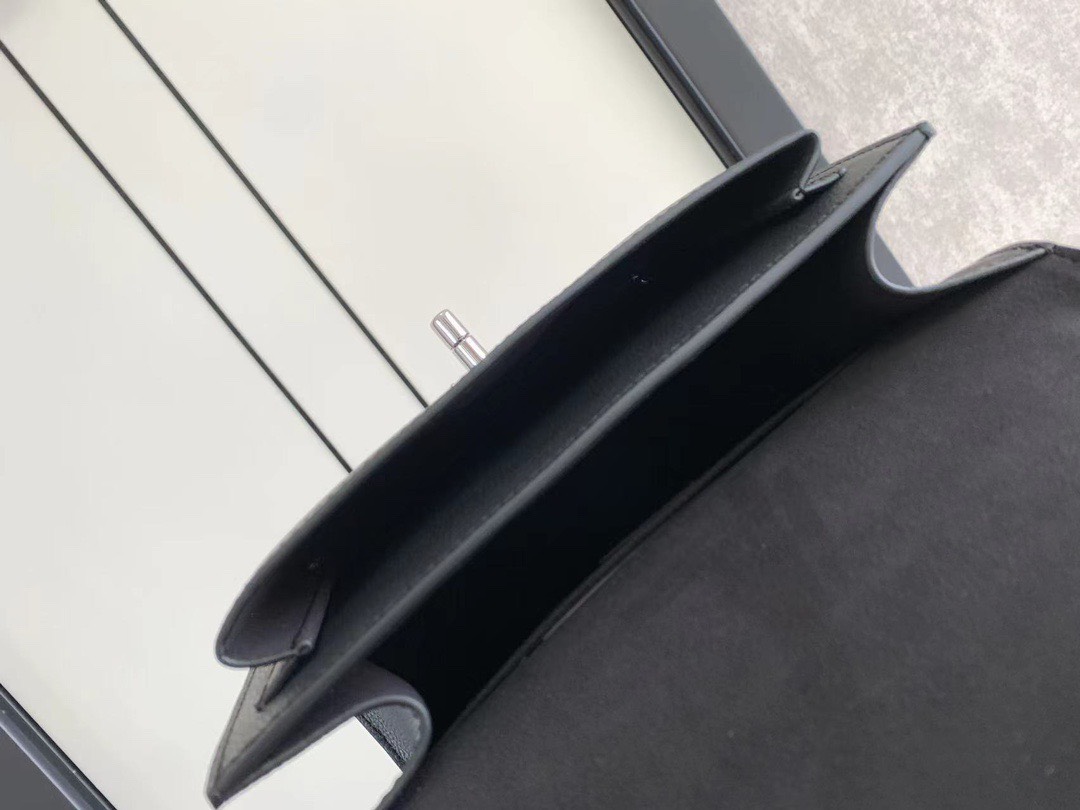 Túi Xách Louis Vuitton LV Mylockme Chain Bag Replica 11 Màu Đen 22.5x17x5 (11) Túi Xách Louis Vuitton LV Mylockme Chain Bag Replica 11 Màu Đen 22.5x17x5 (7)