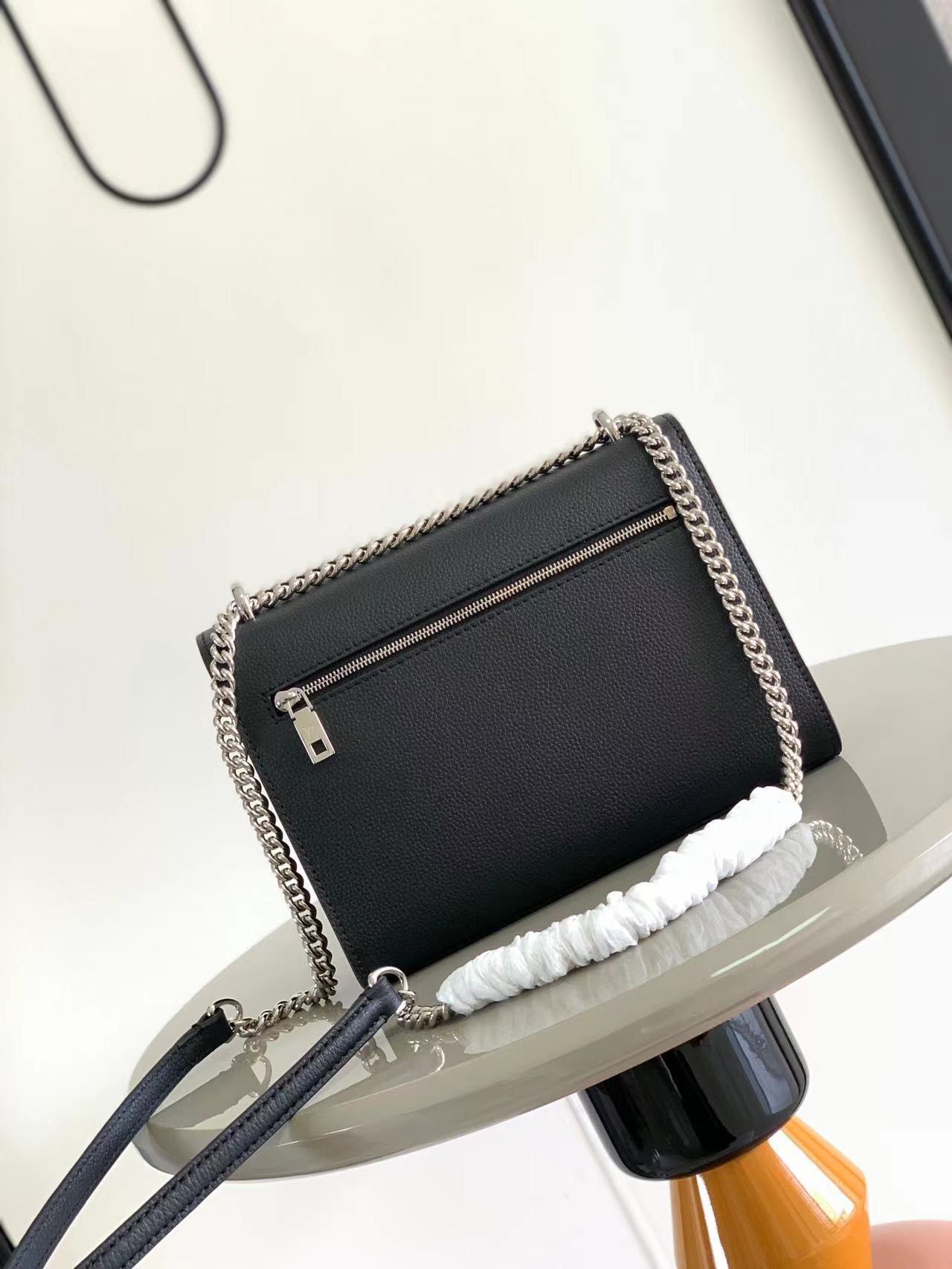 Túi Xách Louis Vuitton LV Mylockme Chain Bag Replica 11 Màu Đen 22.5x17x5 (15) Túi Xách Louis Vuitton LV Mylockme Chain Bag Replica 11 Màu Đen 22.5x17x5 (7)