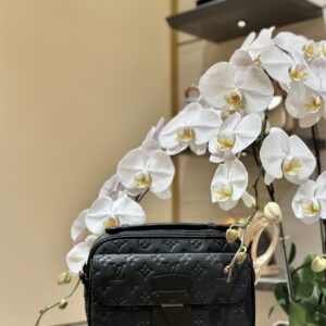 Túi Xách Louis Vuitton LV Slock Monogram Like Auth Màu Đen 22x18x8cm (2)