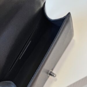 Túi Xách Nữ Chanel Boy Medium Màu Đen Like Auth Vân Chữ V 25cm (2)