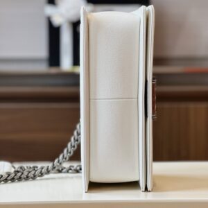 Túi Xách Nữ Chanel Boy Medium Màu Trắng Like Auth Cao Cấp 25cm (2)