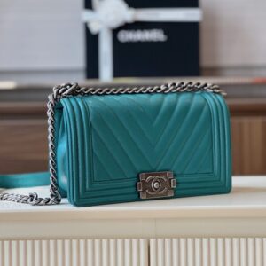 Túi Xách Nữ Chanel Boy Medium Vân Chữ V Rep 11 Cao Cấp Màu Xanh 25cm (2)