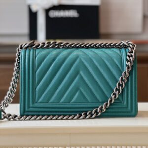 Túi Xách Nữ Chanel Boy Medium Vân Chữ V Rep 11 Cao Cấp Màu Xanh 25cm (2)