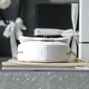 Túi Xách Nữ Chanel The One Rep 11 Hình Trái Tim Màu Trắng 16.5x18x6 (2)