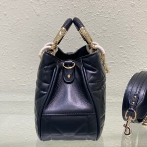 Túi Xách Nữ Dior Lady Replica 11 Cao Cấp Màu Đen Da Mịn 24cm (2)