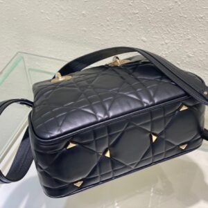 Túi Xách Nữ Dior Lady Replica 11 Cao Cấp Màu Đen Da Mịn 24cm (2)