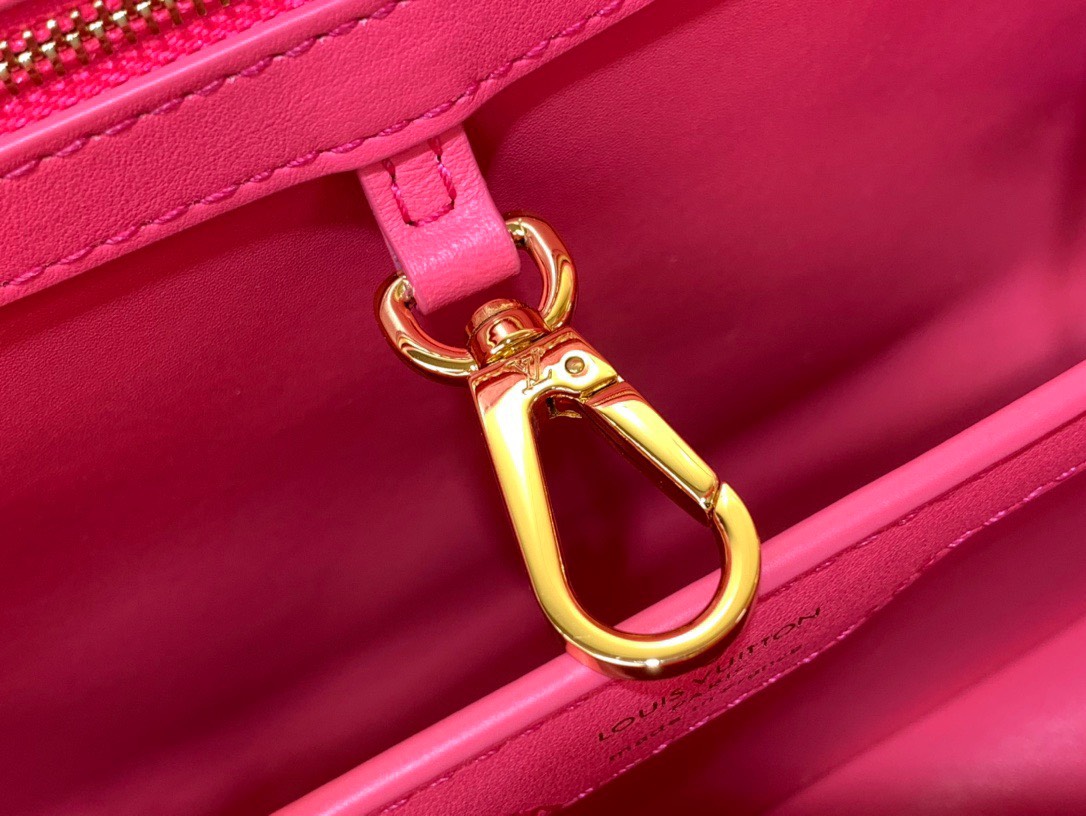 Túi Xách Nữ Louis Vuitton LV Capucines Replica 11 Màu Đỏ 27x18x9cm (3) Túi Xách Nữ Louis Vuitton LV Capucines Replica 11 Màu Đỏ 27x18x9cm (2)